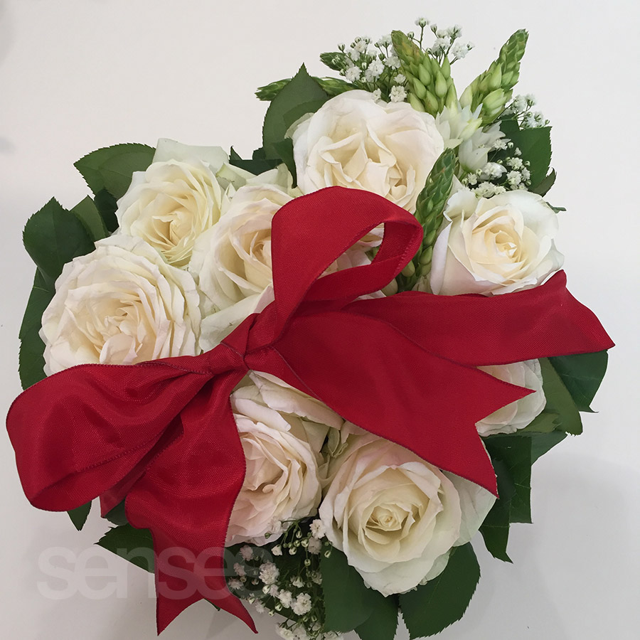 Gift Hampers for Her – Give Her Something Special!