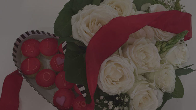 Gift Hampers for Her – Give Her Something Special!